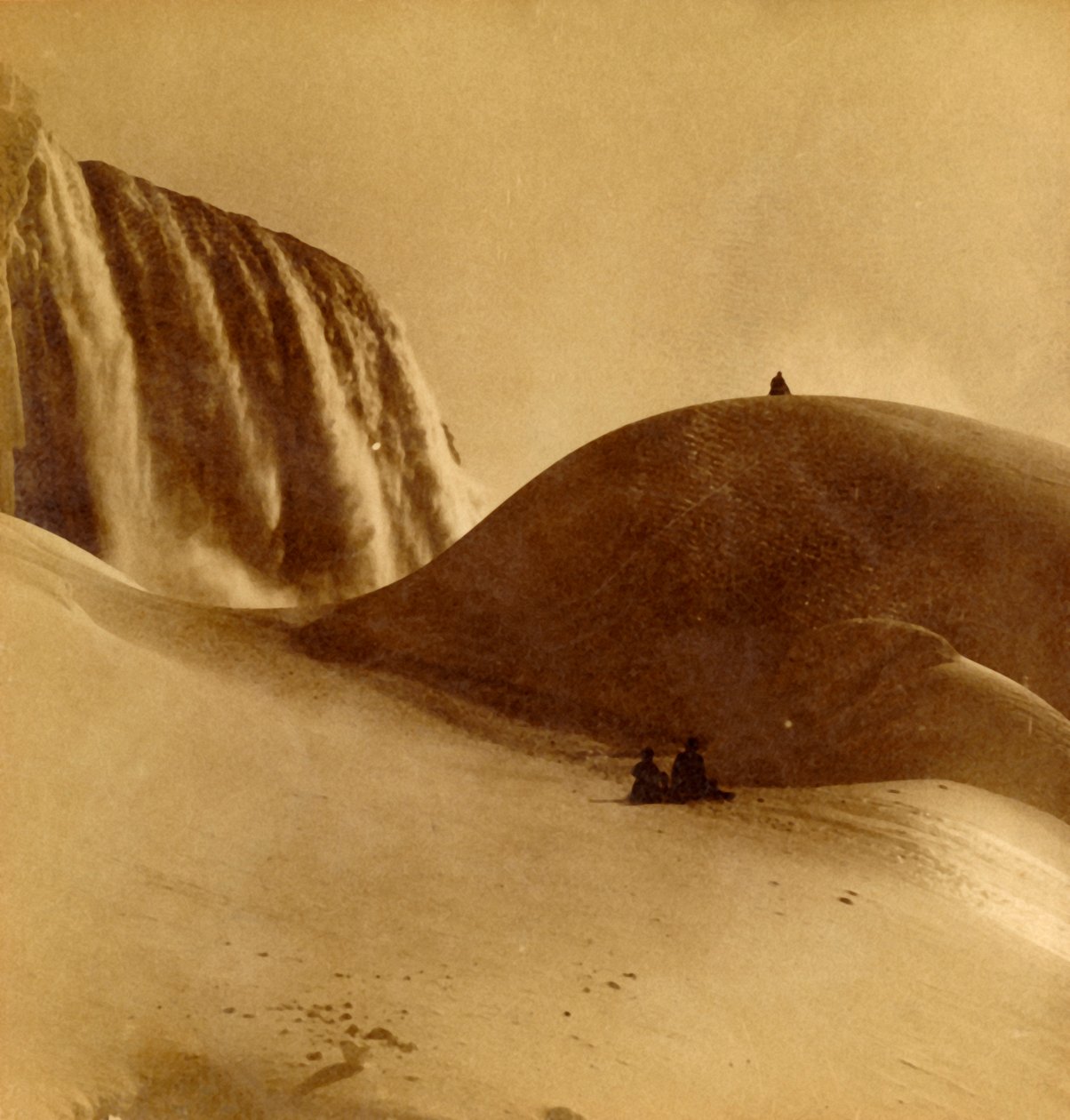 The Great Ice Mountain, Niagara, U.S.A., ca 1900. av Unbekannt