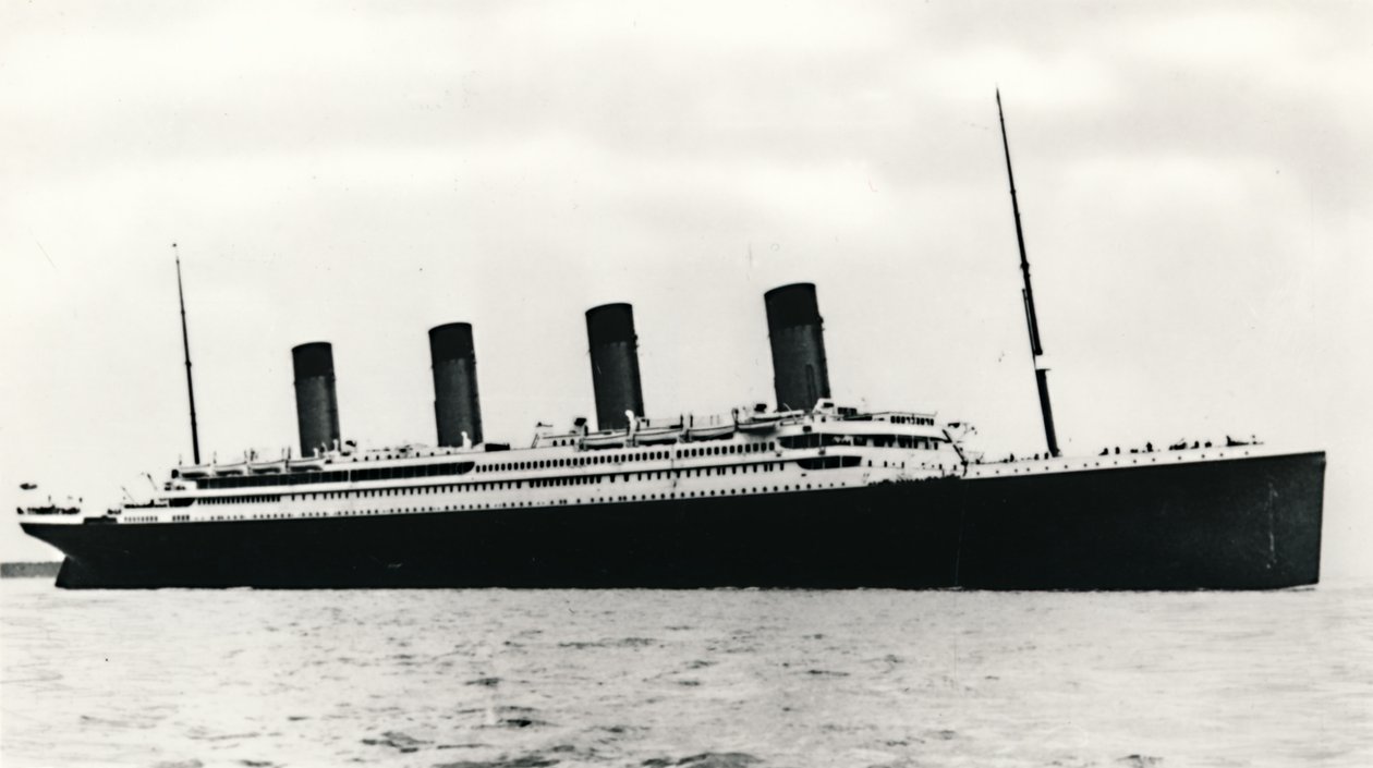 RMS Titanic forlater Southampton, 10. april 1912. av Unbekannt