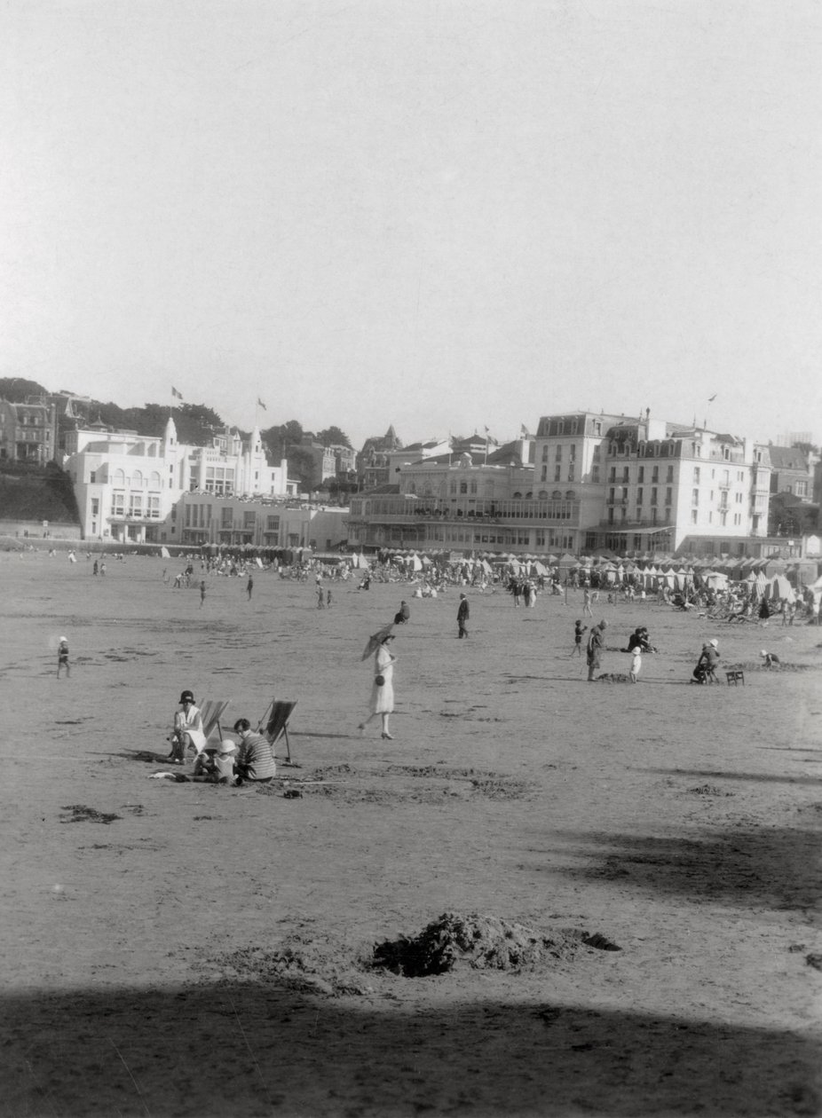 Stranden, Dinard, Bretagne, 1900-tallet av Unbekannt