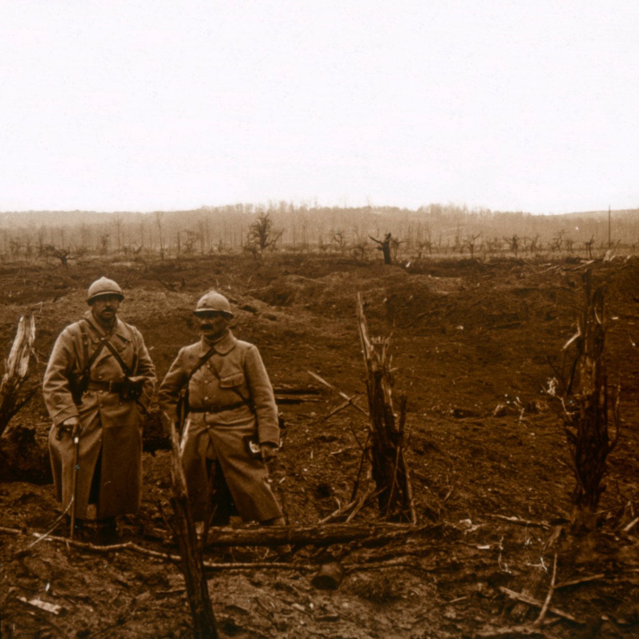 Mot La Malmaison, Nord-Frankrike, c1914-c1918. av Unbekannt