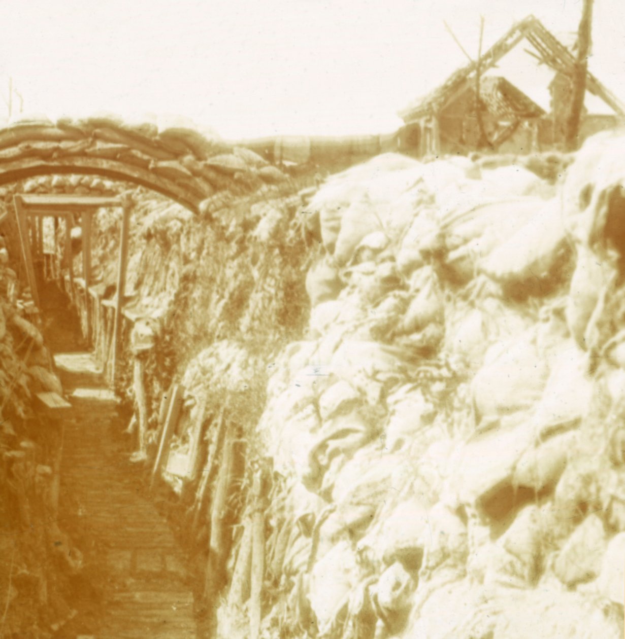 Grøfter, frontlinje, Diksmuide, Belgia, c1914-c1918 av Unbekannt