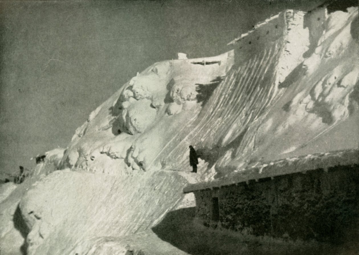 War Among The Eternal Snows, 1919. av Unbekannt