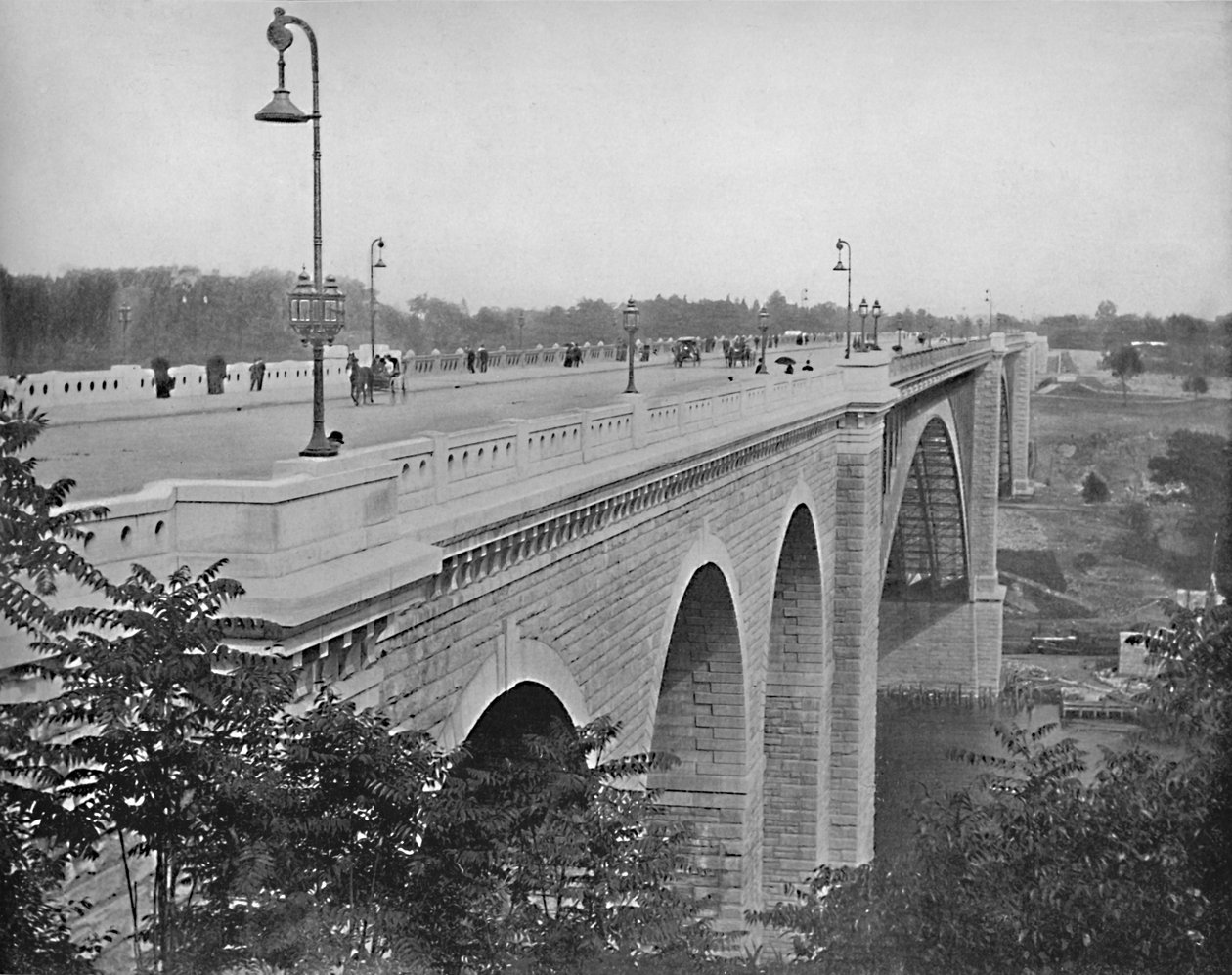 Washington Bridge, Harlem River, New York, c1897. av Unbekannt