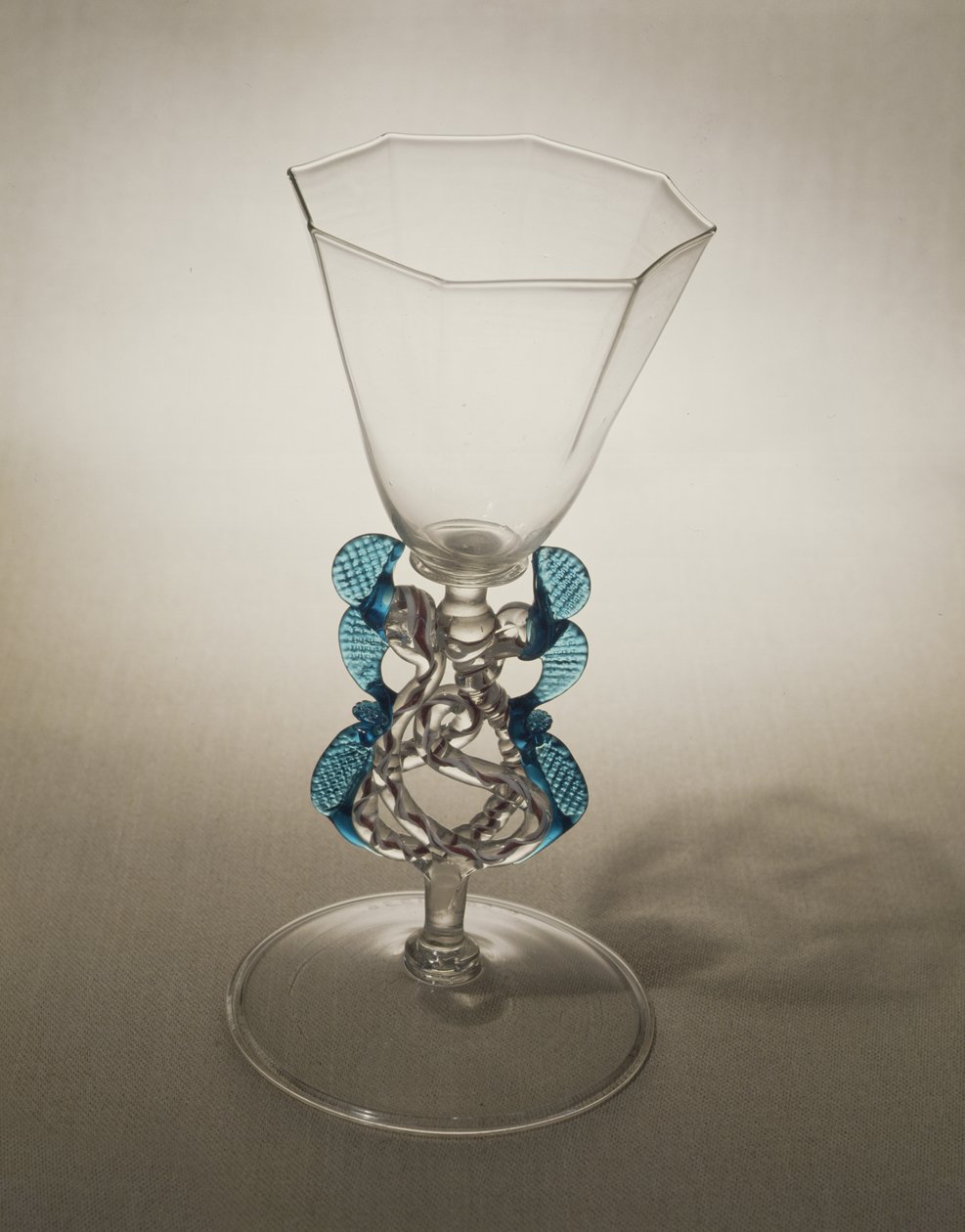 Facon de Venise dragestammet beger, 1600-tallet av Unbekannt Unbekannt
