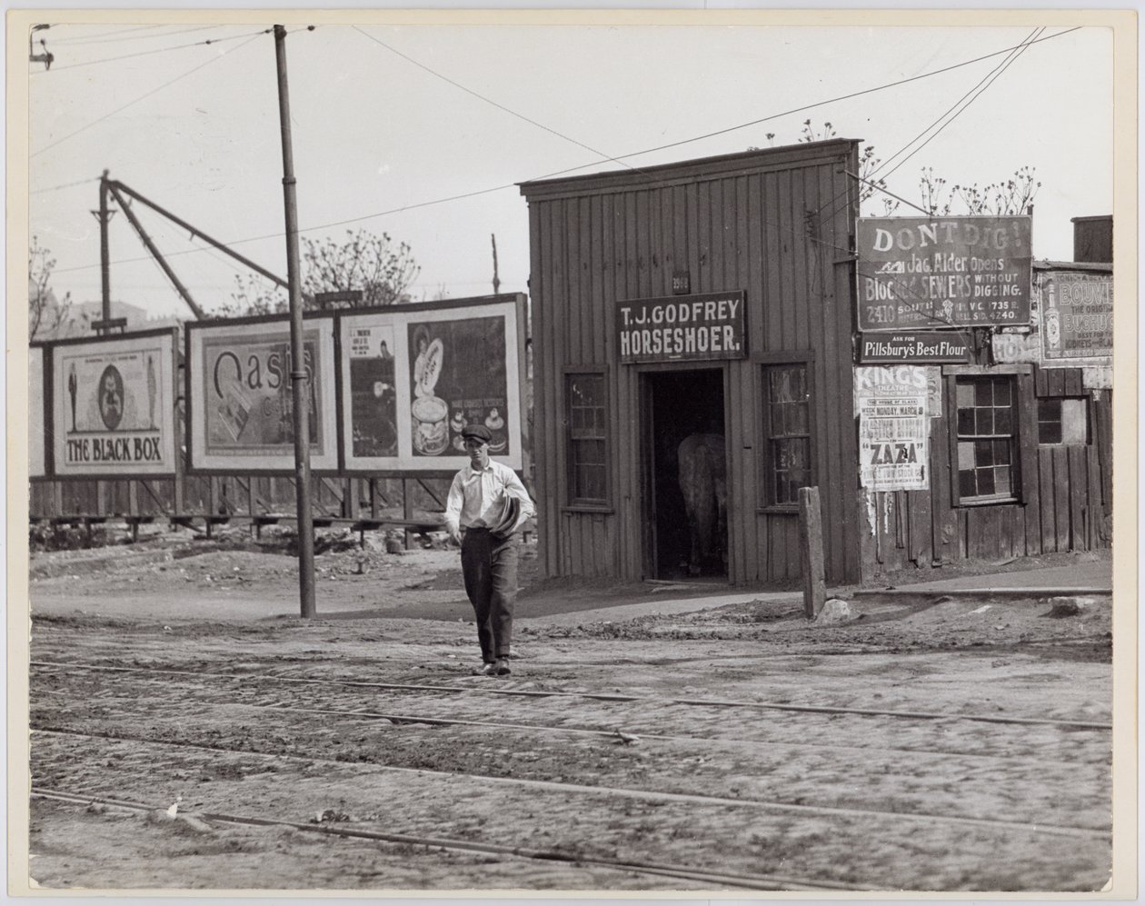 T. J. Godfrey Horseshoer, 3968 Chouteau av Unknown