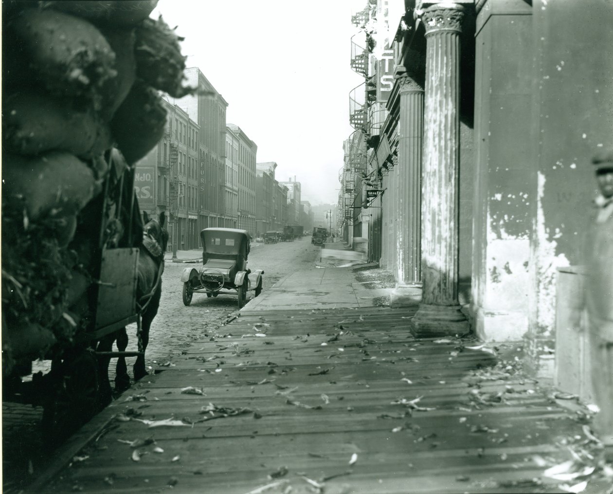 Main Street, Looking North Across Market Street av Unknown