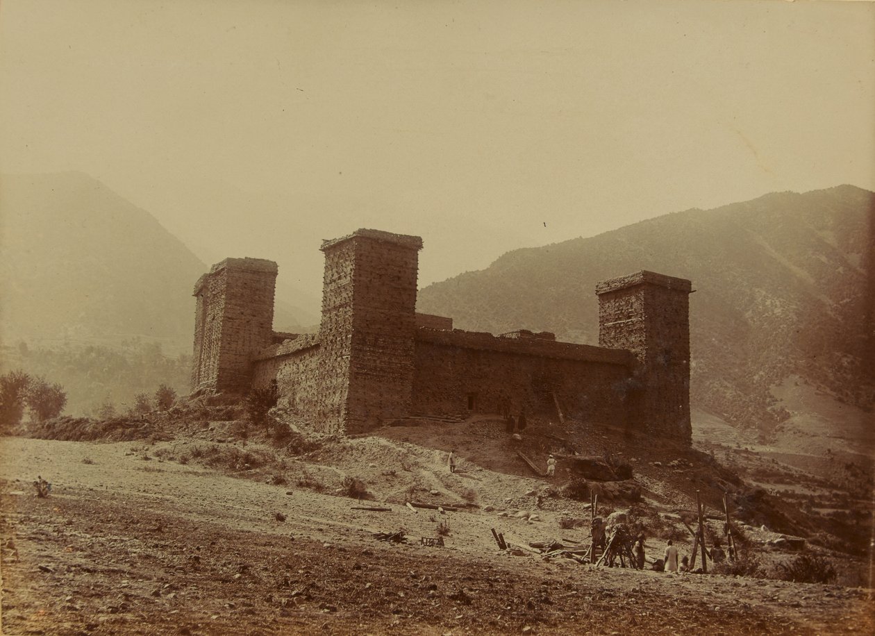 Utsikt over Chitral Fort, 1895 av Unknown photographer