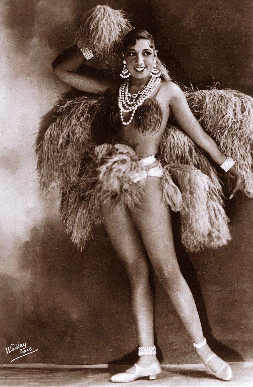 Josephine Baker ca. 1927 (s/hvitt-bilde) av Walery