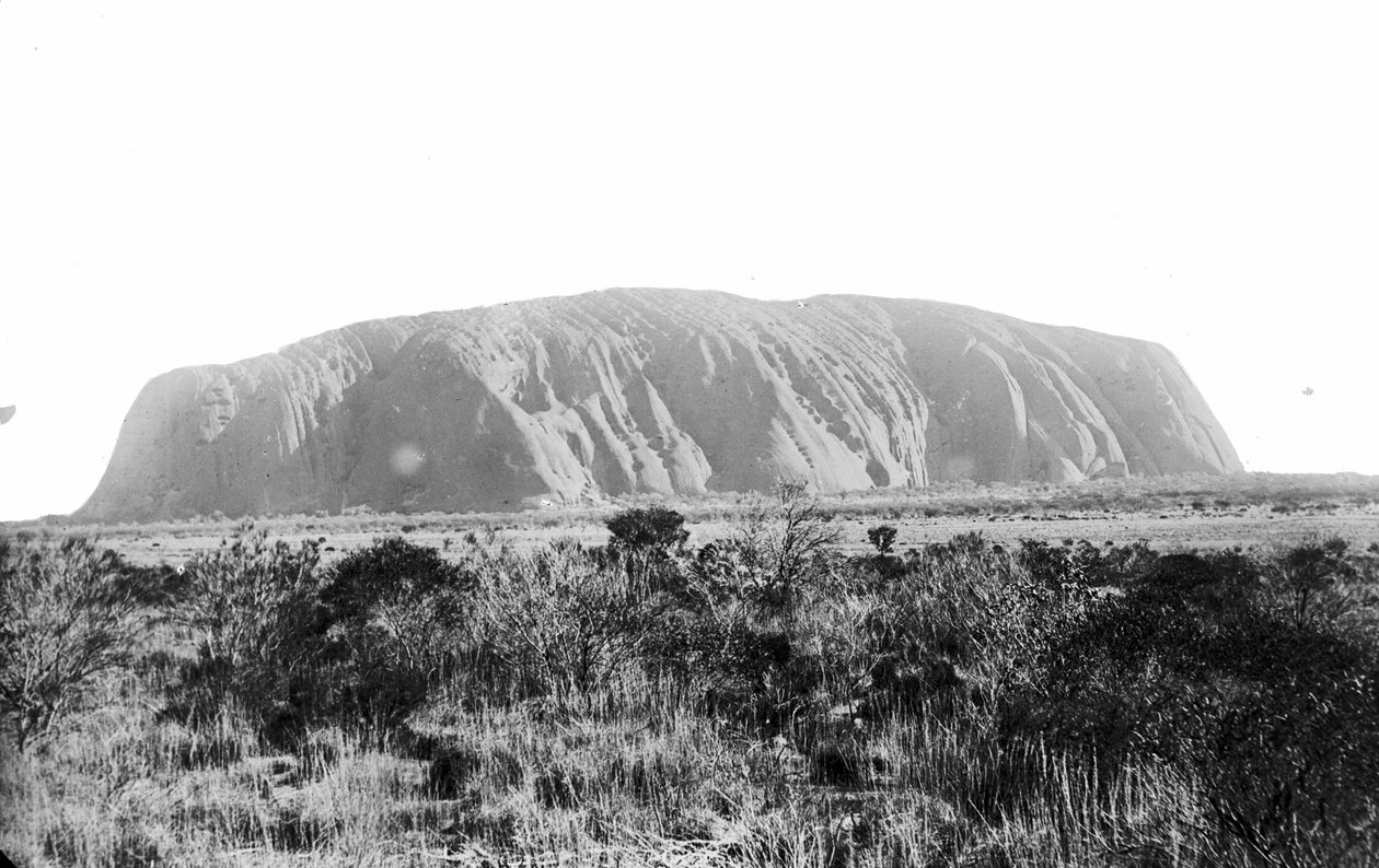Uluru, Ayers Rock, sentrale Australia, 1894 av Walter Baldwin Spencer