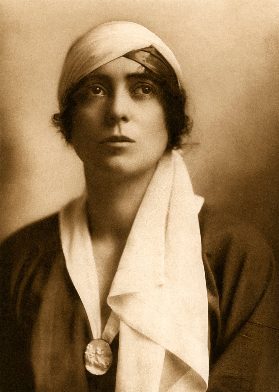 Lady Constance Stewart Richardson, c1913. av White Studios
