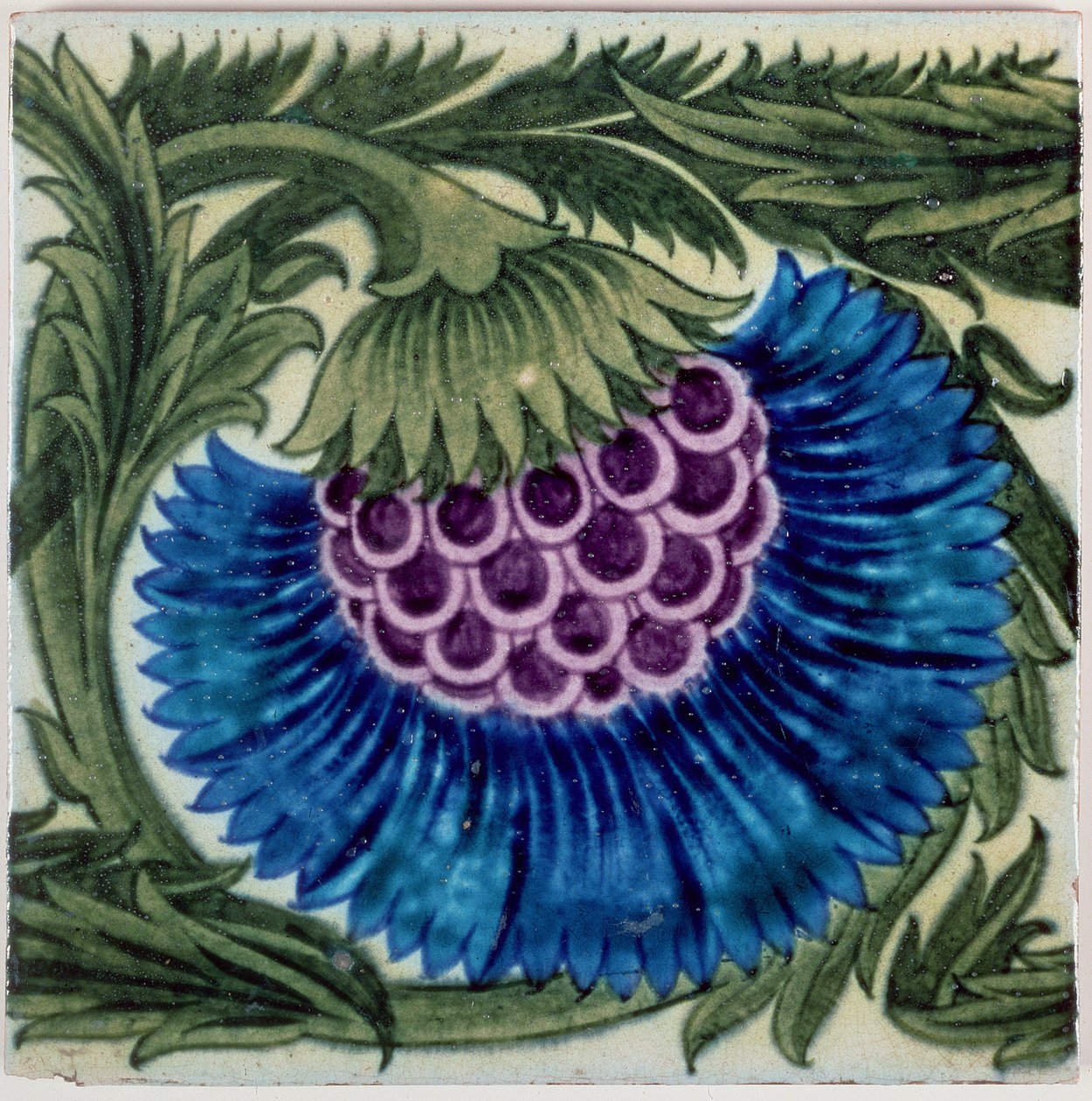 Fliser, dekorert med stiliserte blomster i persiske farger (keramikk) av William de Morgan