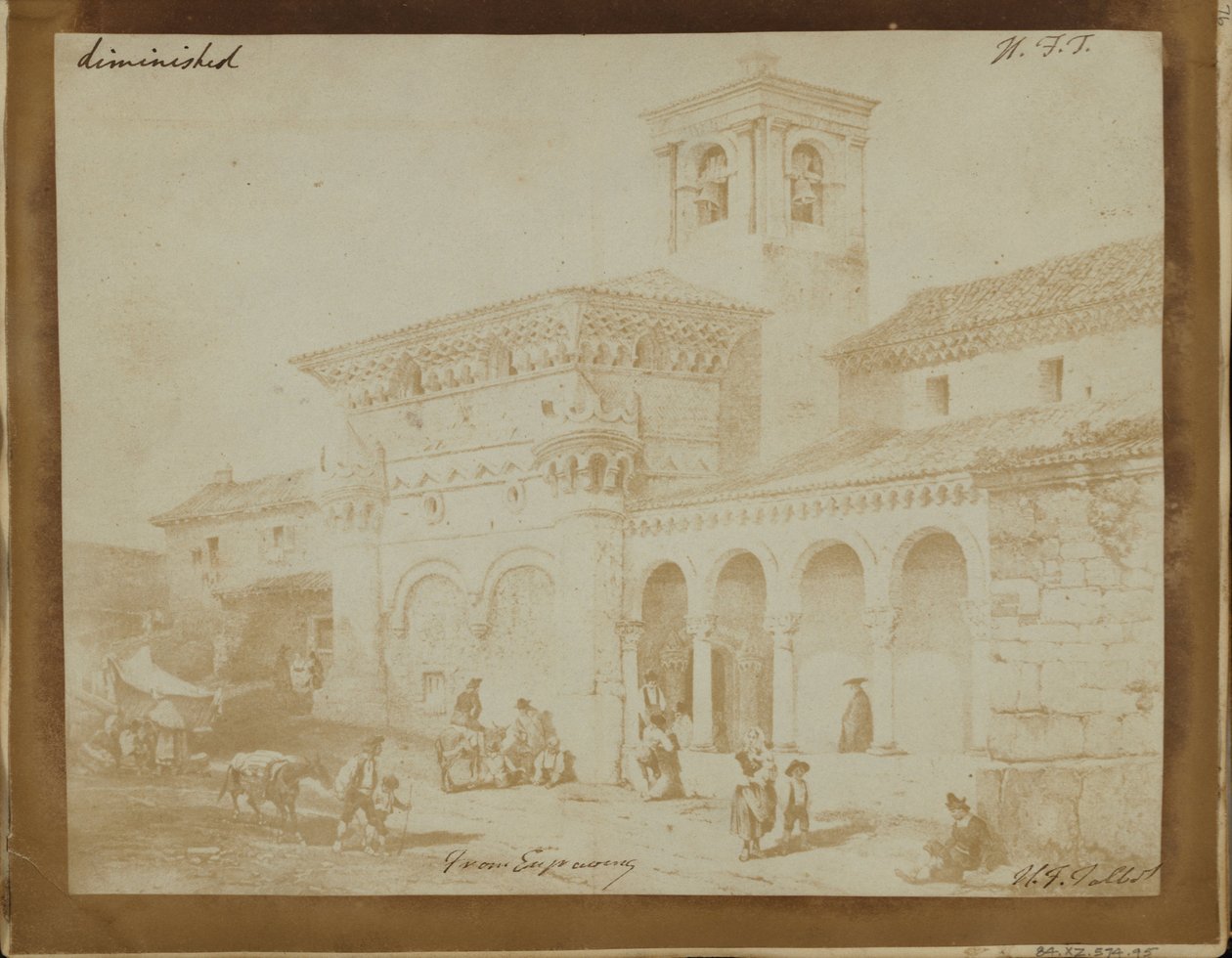 (Forminsket kopi av en gravering av en maurisk kirke) av William Henry Fox Talbot