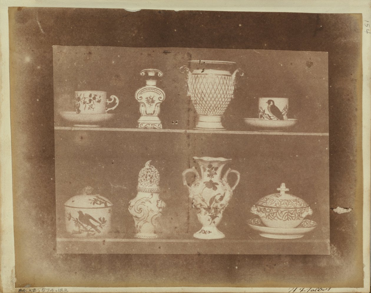 Artikler fra Kina. av William Henry Fox Talbot