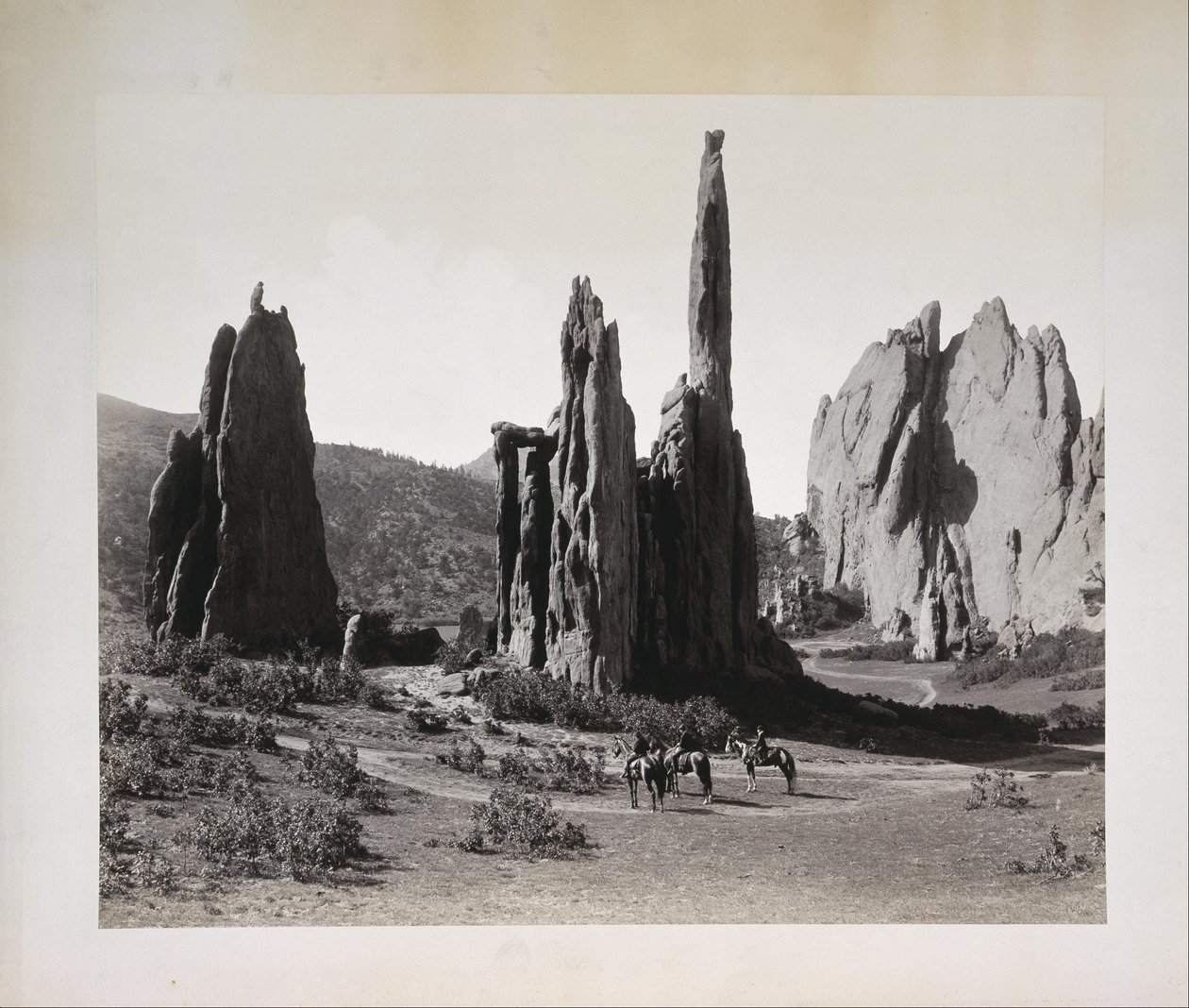 Cathedral Spires, Garden of the Gods, Colorado av William Henry Jackson