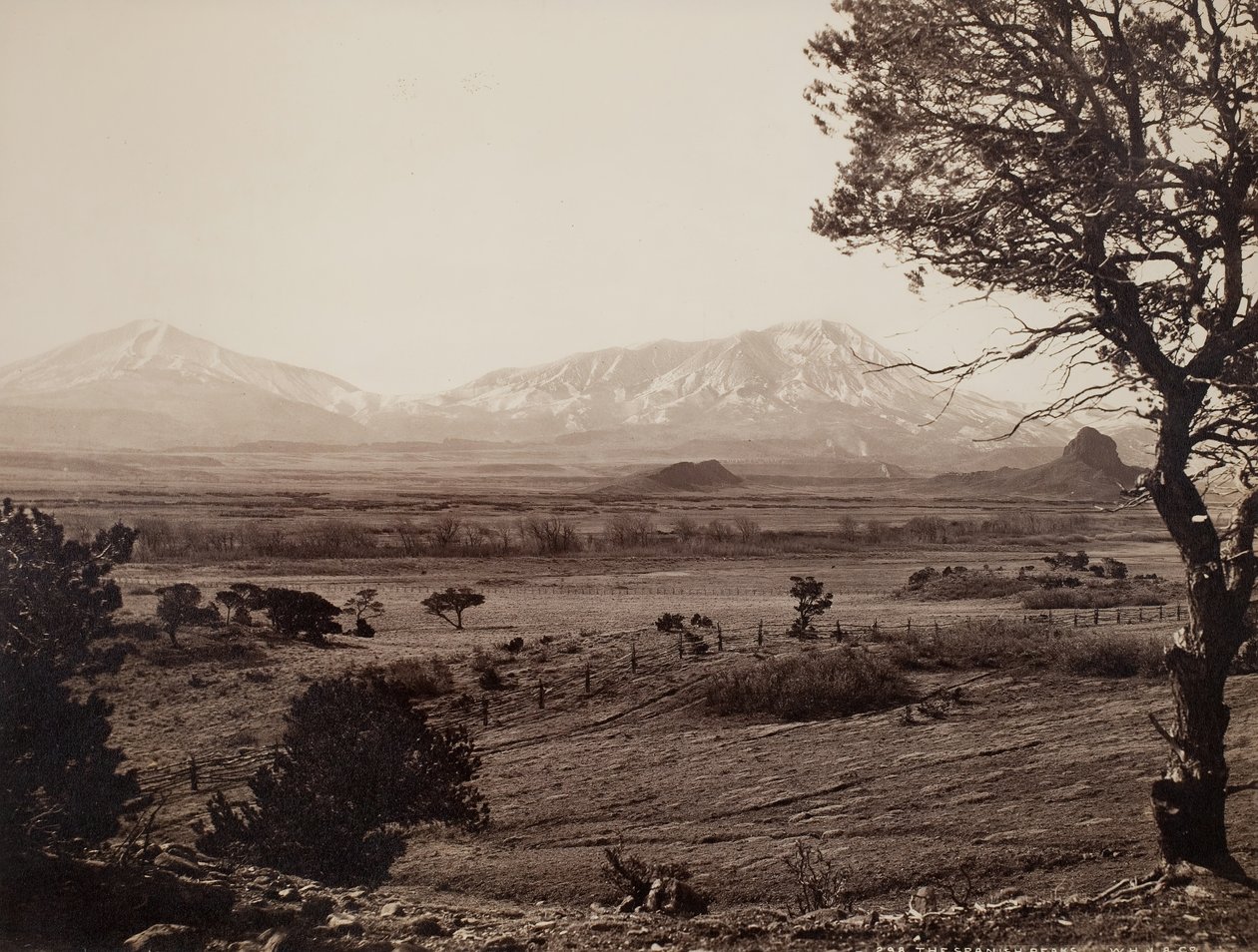 De spanske toppene, ca. 1871. av William H. Jackson