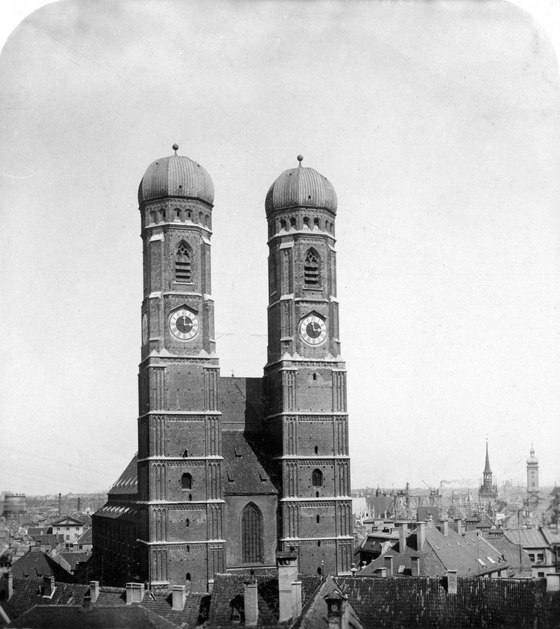 Frauenkirche, München, Tyskland, ca 1900. av Wurthle and Sons