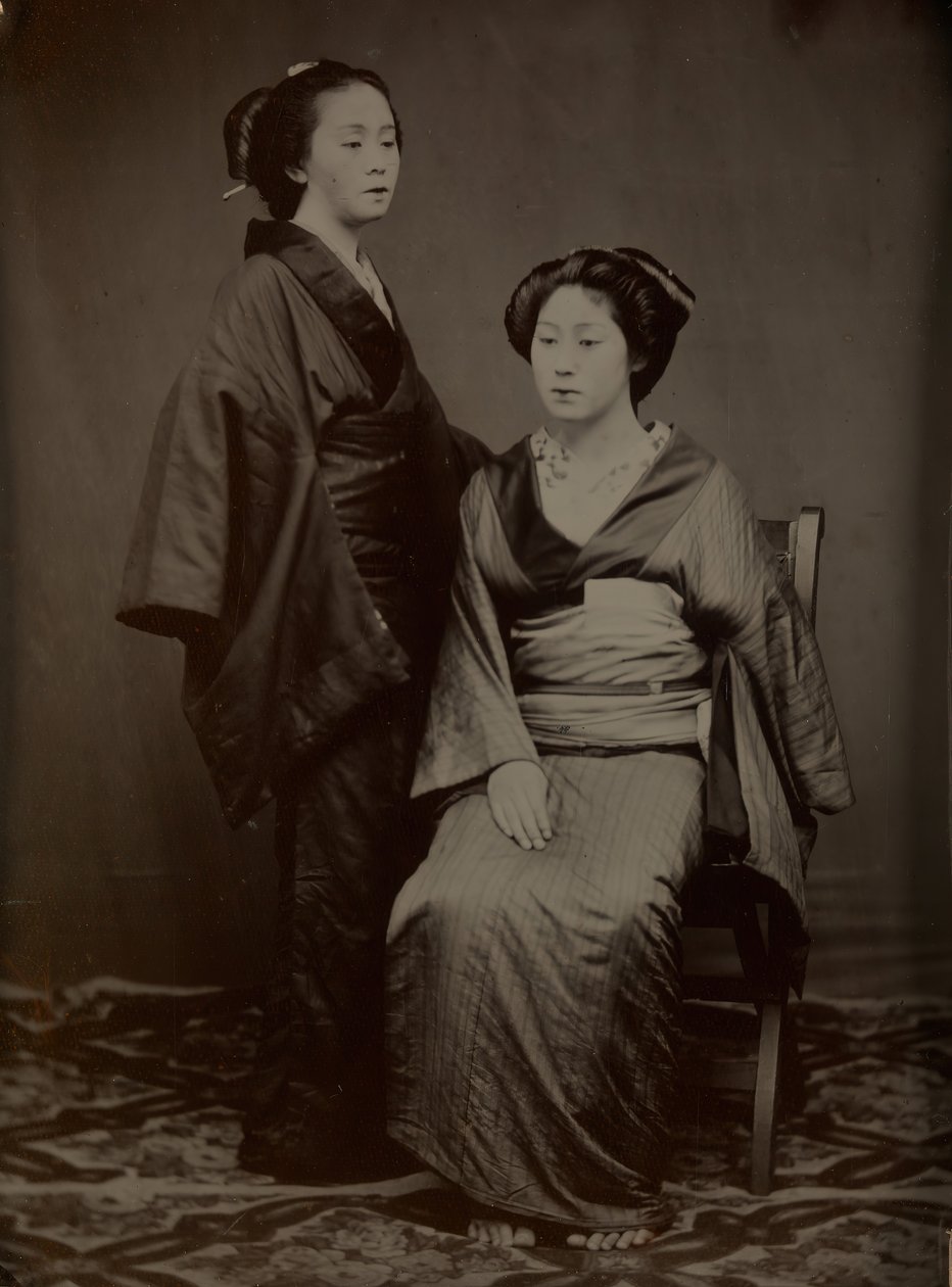 [Geisha med ledsager], 1860-tallet. av Yokoyama Matsusaburo