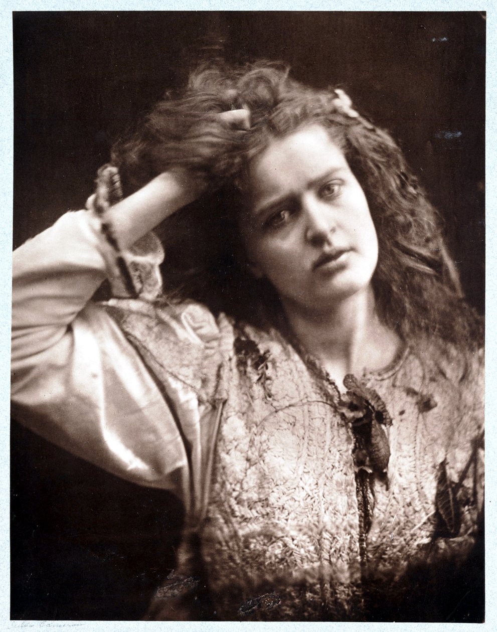 'Ophelia' [Emily Peacock] av Frederick (attr. to) Barnard