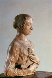 Kvinne med en bukett, ca. 1475-80 (marmor)