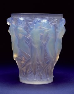 Bacchantes, 1927 (opalt glass)