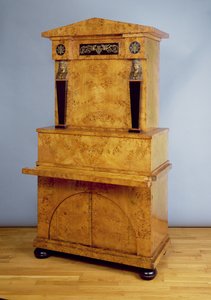 Secretaire bokhylle, (karelsk bjørk)
