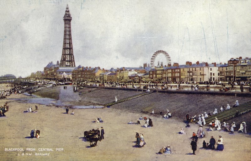 Blackpool fra Central Pier (farget bilde) av (after) English photographer