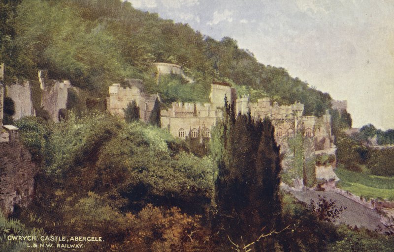 Gwrych Castle, Abergele (farget bilde) av (after) English photographer