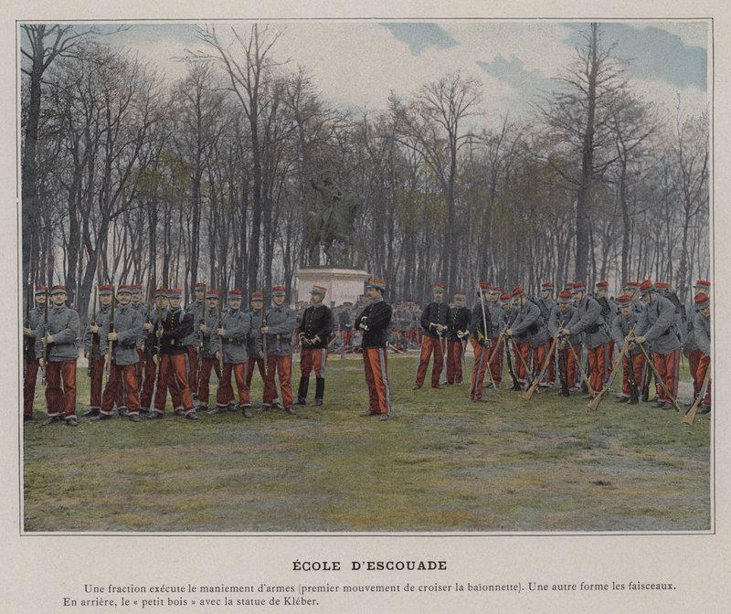 Squad School (farget bilde) av (after) French Photographer