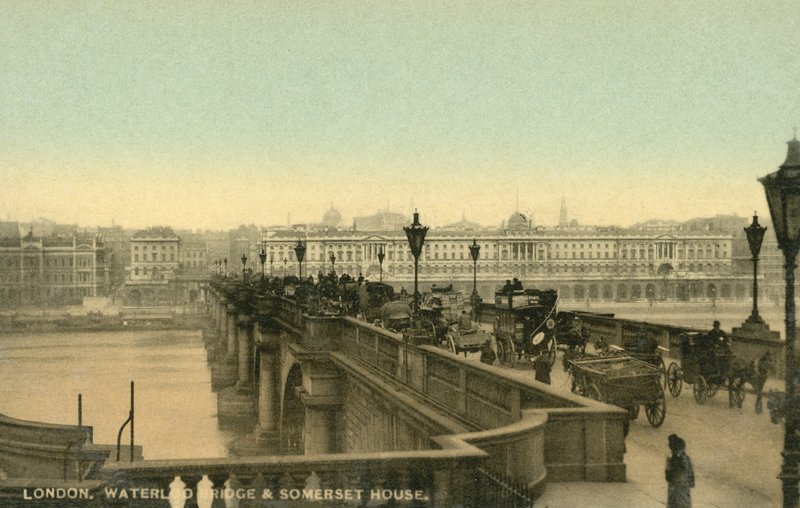 London, Waterloo Bridge, Somerset House av English Photographer