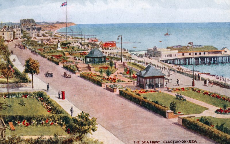 The Sea Front Clacton-on-Sea av Alfred Robert Quinton