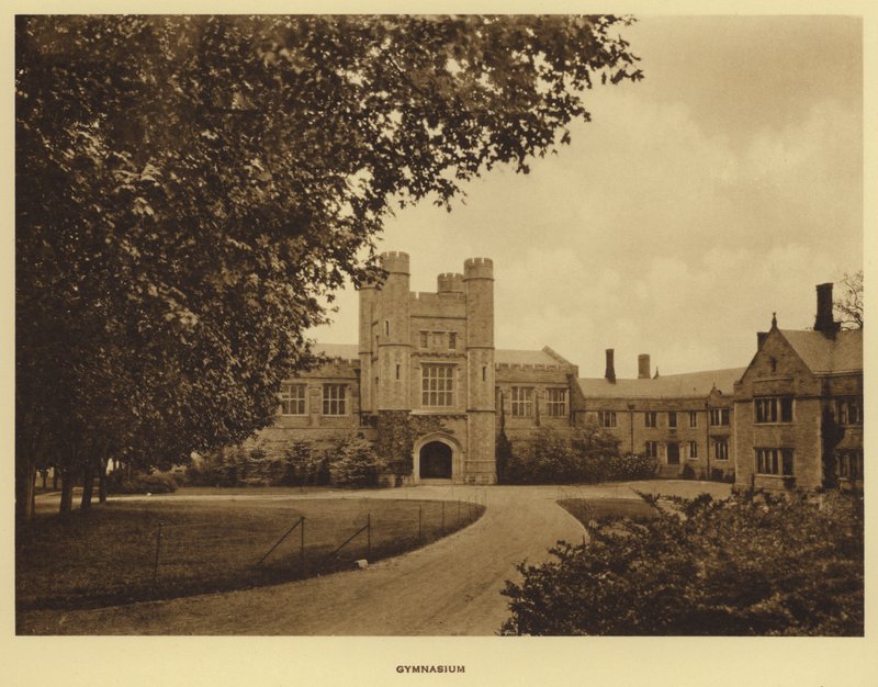 Princeton University: Gymnasium (s/hvitt bilde) av American Photographer (after)