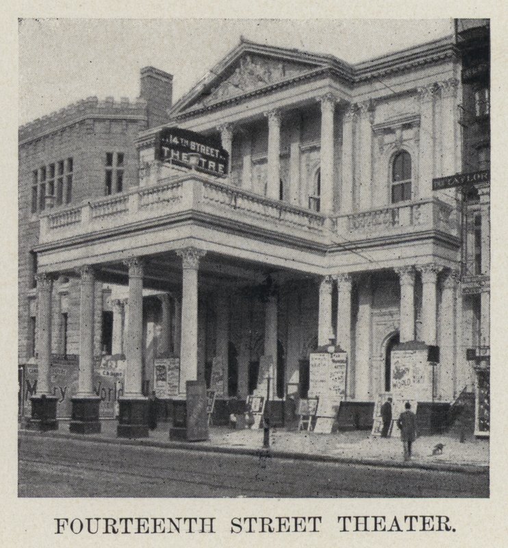 Fourteenth Street Theatre (s/hvitt bilde) av American Photographer