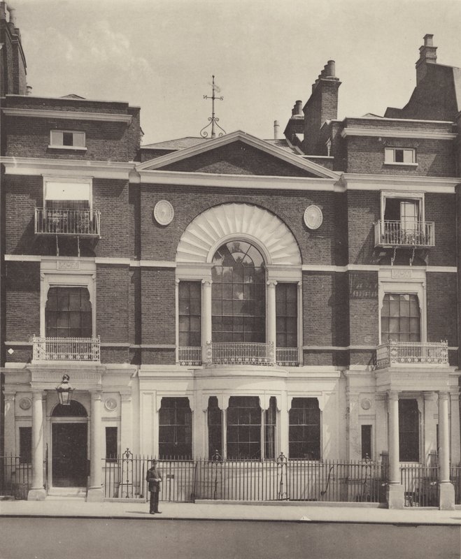 Boodles Club, St James Street, South West av Charles Latham