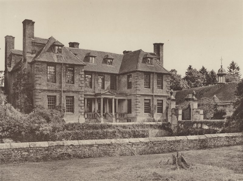 Groombridge Place, Sussex, vestfronten av Charles Latham