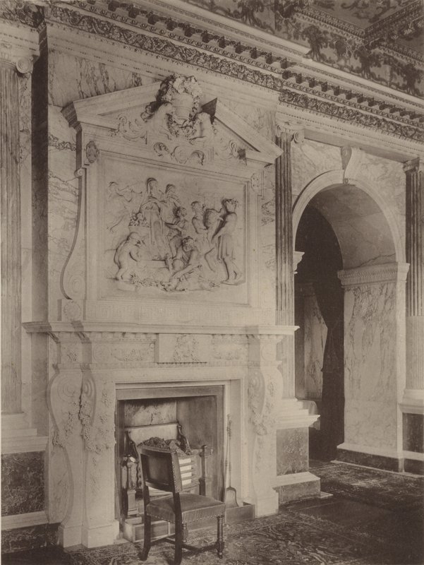 Houghton, Norfolk, spisestue skorstein av Charles Latham