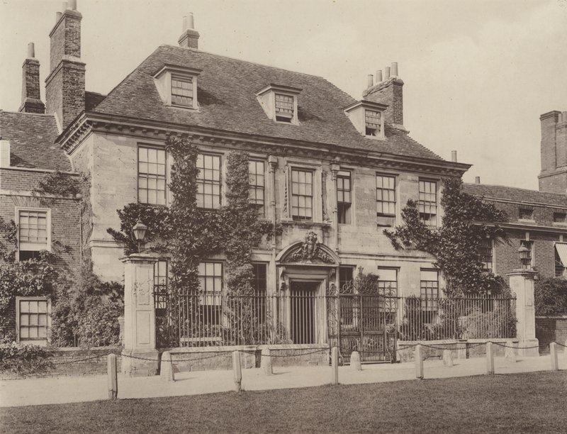 Hus i nærheten, Salisbury av Charles Latham