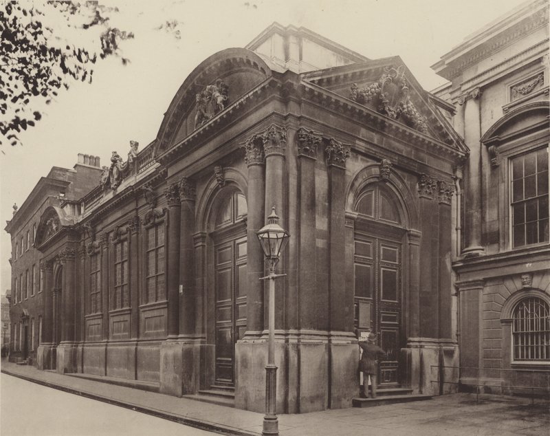 Fylkeshuset, Northampton av Charles Latham