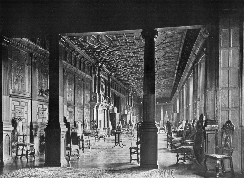 The Long Gallery, ser østover av Charles Latham