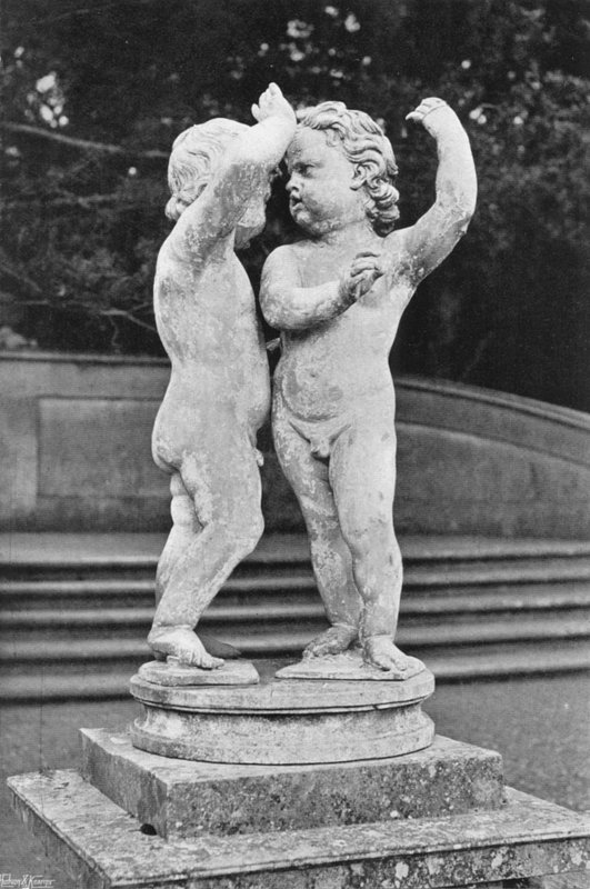 The Quarrel (figurer i bly) (s/hvitt-bilde) av Charles Latham