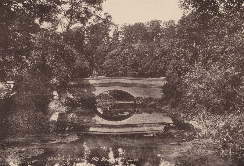Arundel: Mill Bridge (s/hv-bilde) av English Photographer