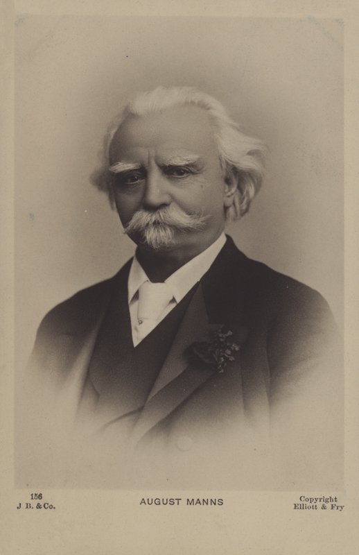 August Manns, tyskfødt britisk dirigent av English Photographer