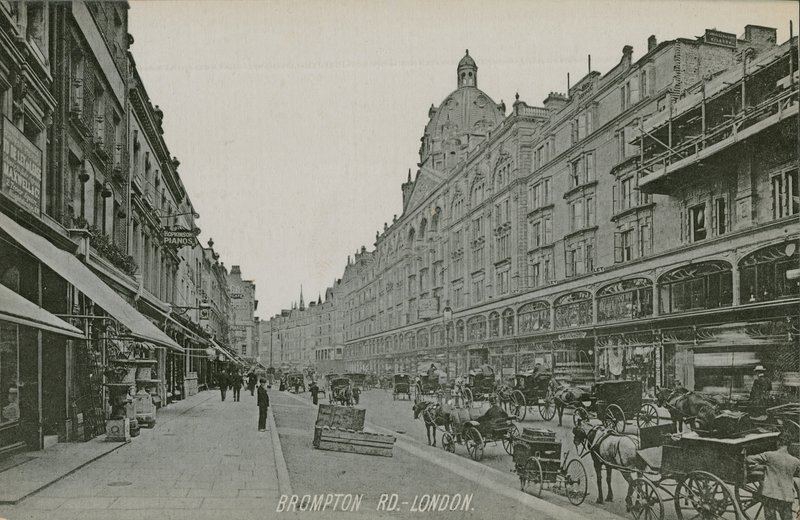 Brompton Road, London av English Photographer