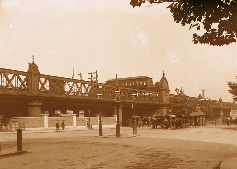 Charing Cross Bridge, London av English Photographer