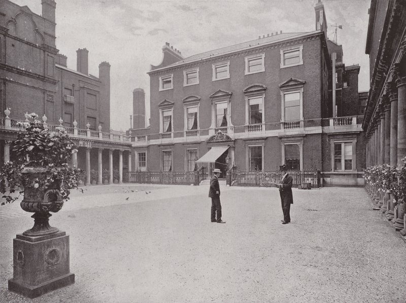 Chesterfield House av English Photographer