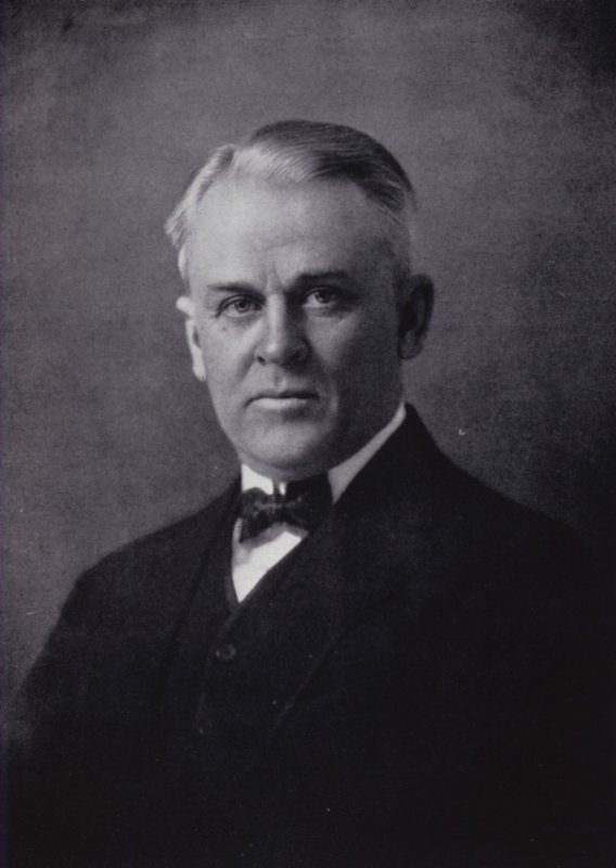 Dr RA Millikan (s/hvitt bilde) av English Photographer