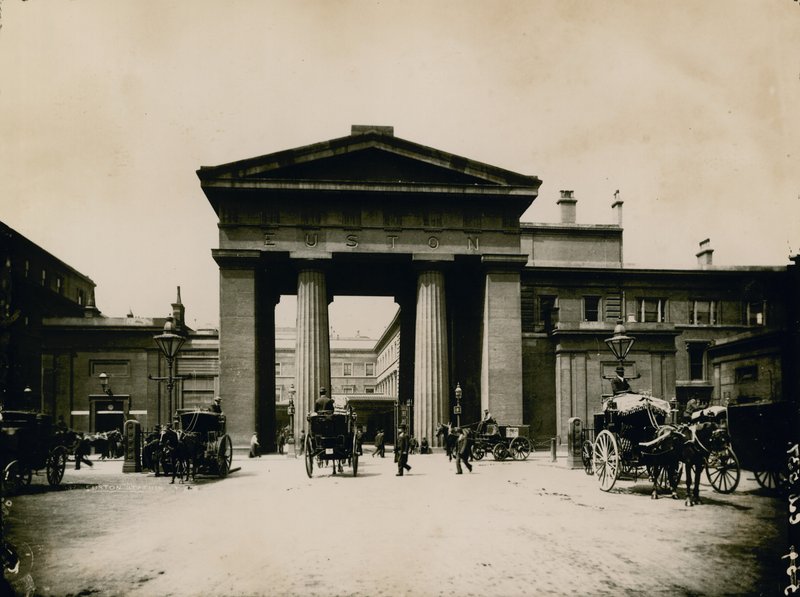 Euston Station, 1890 av English Photographer
