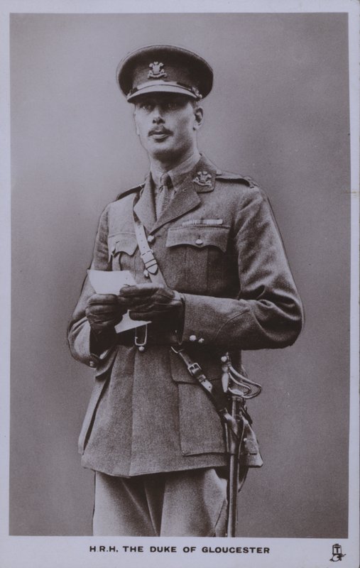HRH The Duke of Gloucester (s/hvitt bilde) av English Photographer