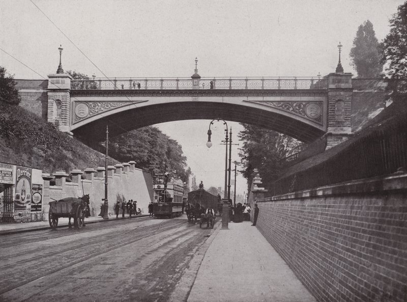 Highgate Archway av English Photographer