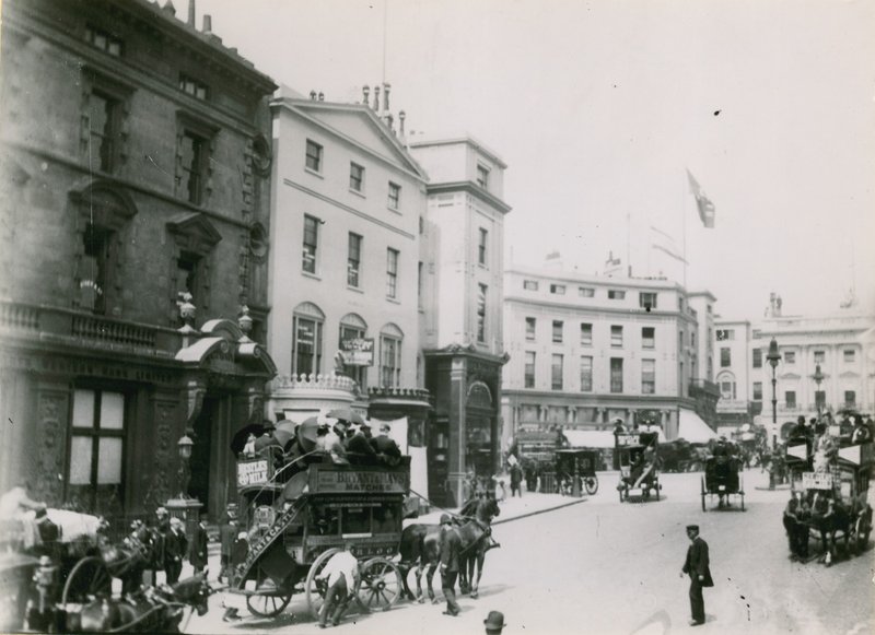 Lower Regent Street, London av English Photographer
