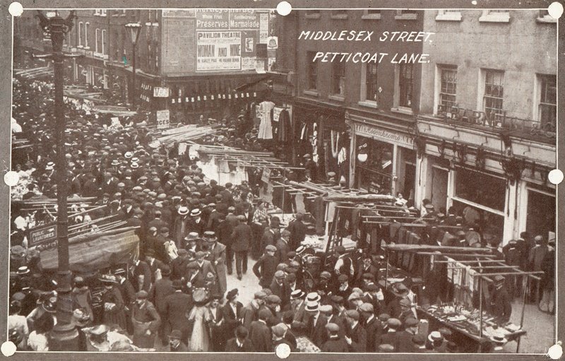 Middlesex Street på Petticoat Lane av English Photographer